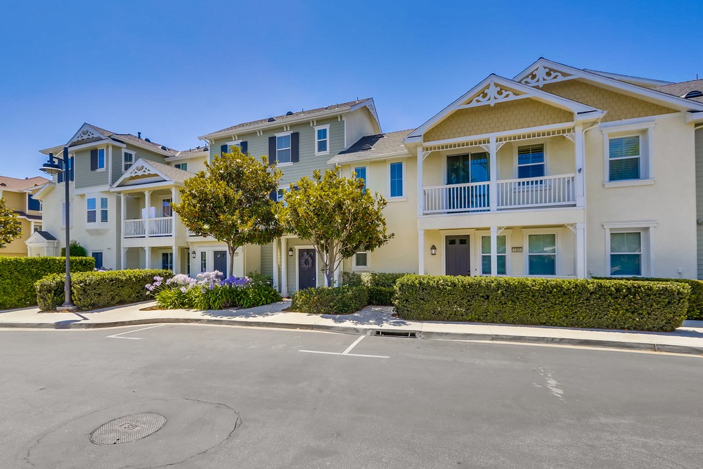 1327 Abelia - 1